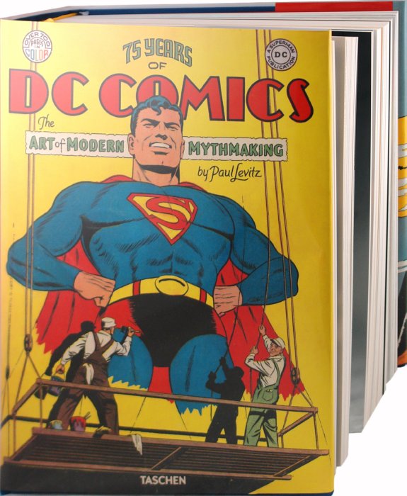 Иллюстрация 3 из 10 для 75 Years of DC Comics - Paul Levitz | Лабиринт - книги. Источник: Лабиринт