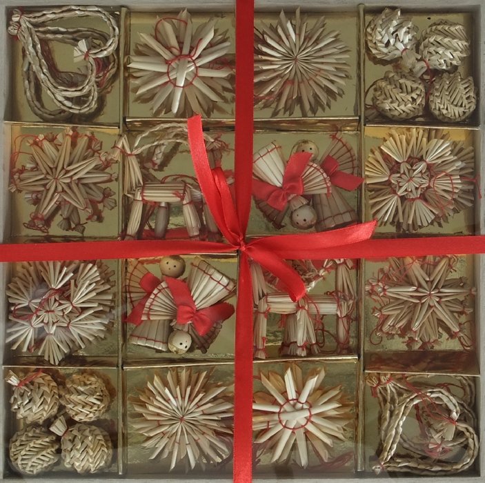 Иллюстрация 1 из 16 для Набор подарочный. Новогоднее подвесное украшение из соломки, 56 штук (22232) | Лабиринт - сувениры. Источник: Лабиринт