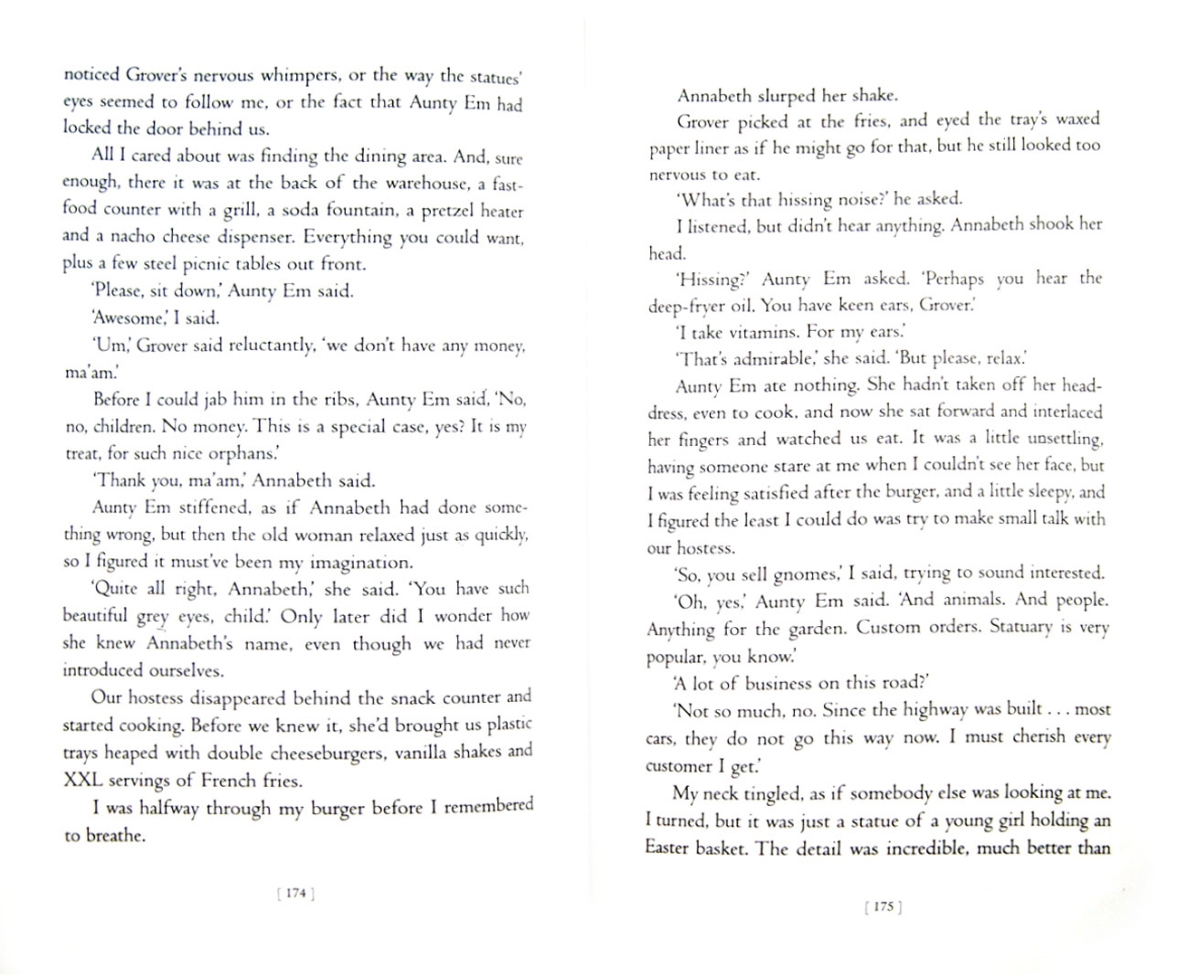 Иллюстрация 1 из 5 для Percy Jackson and The Lightning Thief - Rick Riordan | Лабиринт - книги. Источник: Лабиринт