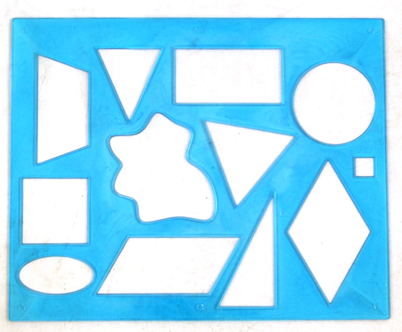 Иллюстрация 1 из 4 для Трафарет геометрических фигур №1, в ассортименте (12С 836-08) | Лабиринт - игрушки. Источник: Лабиринт